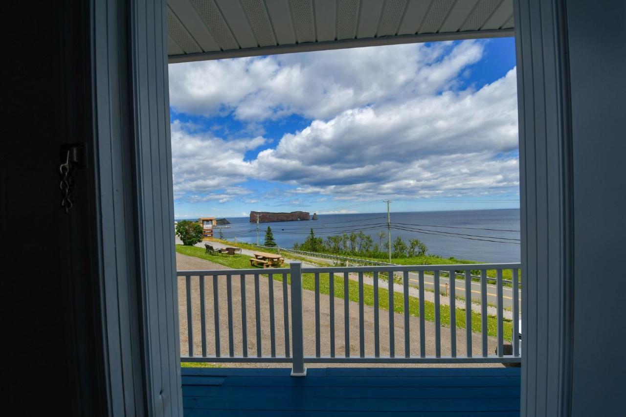 Motel Nouvel Horizon แปร์เซ ภายนอก รูปภาพ
