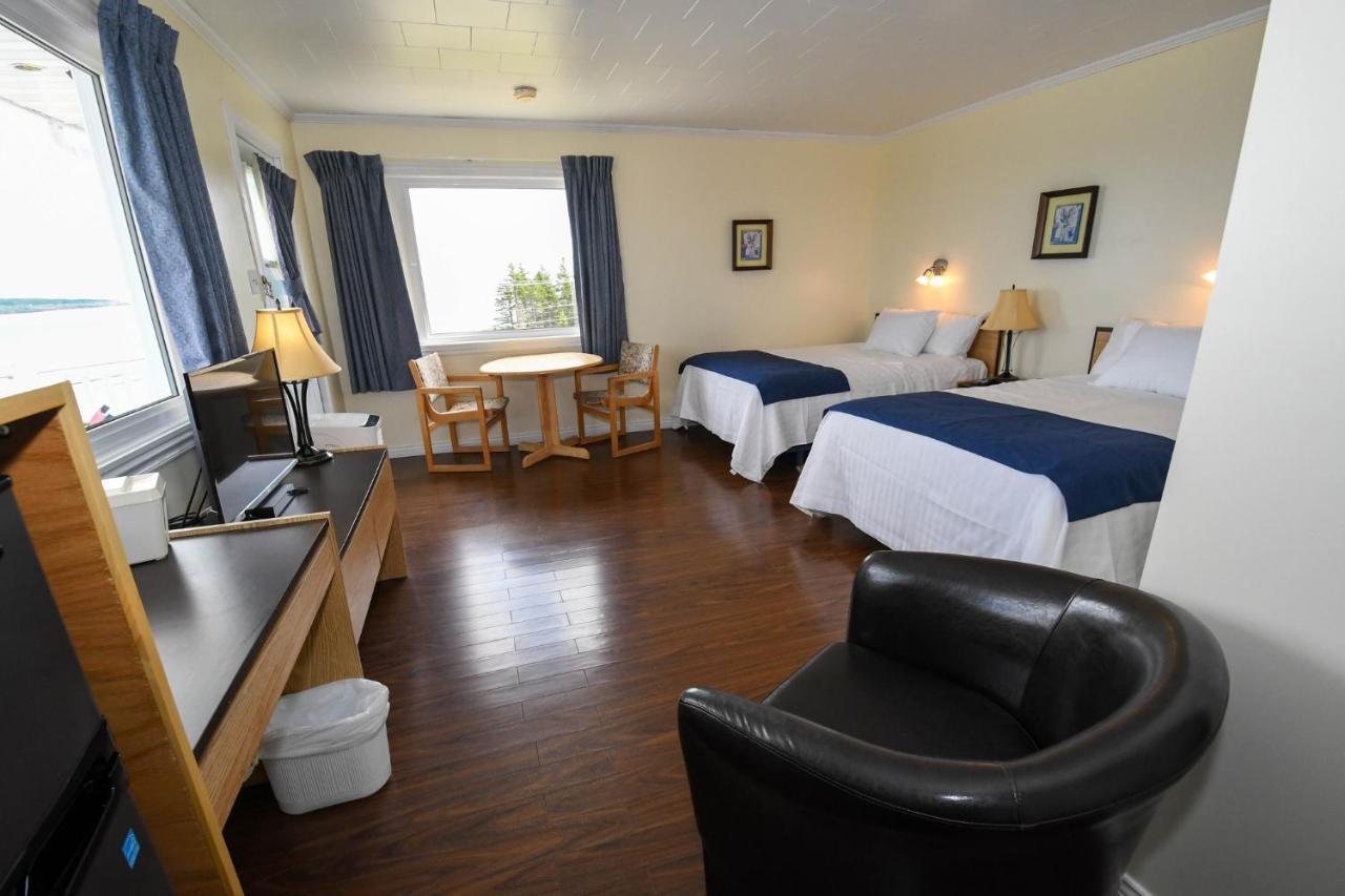 Motel Nouvel Horizon แปร์เซ ภายนอก รูปภาพ